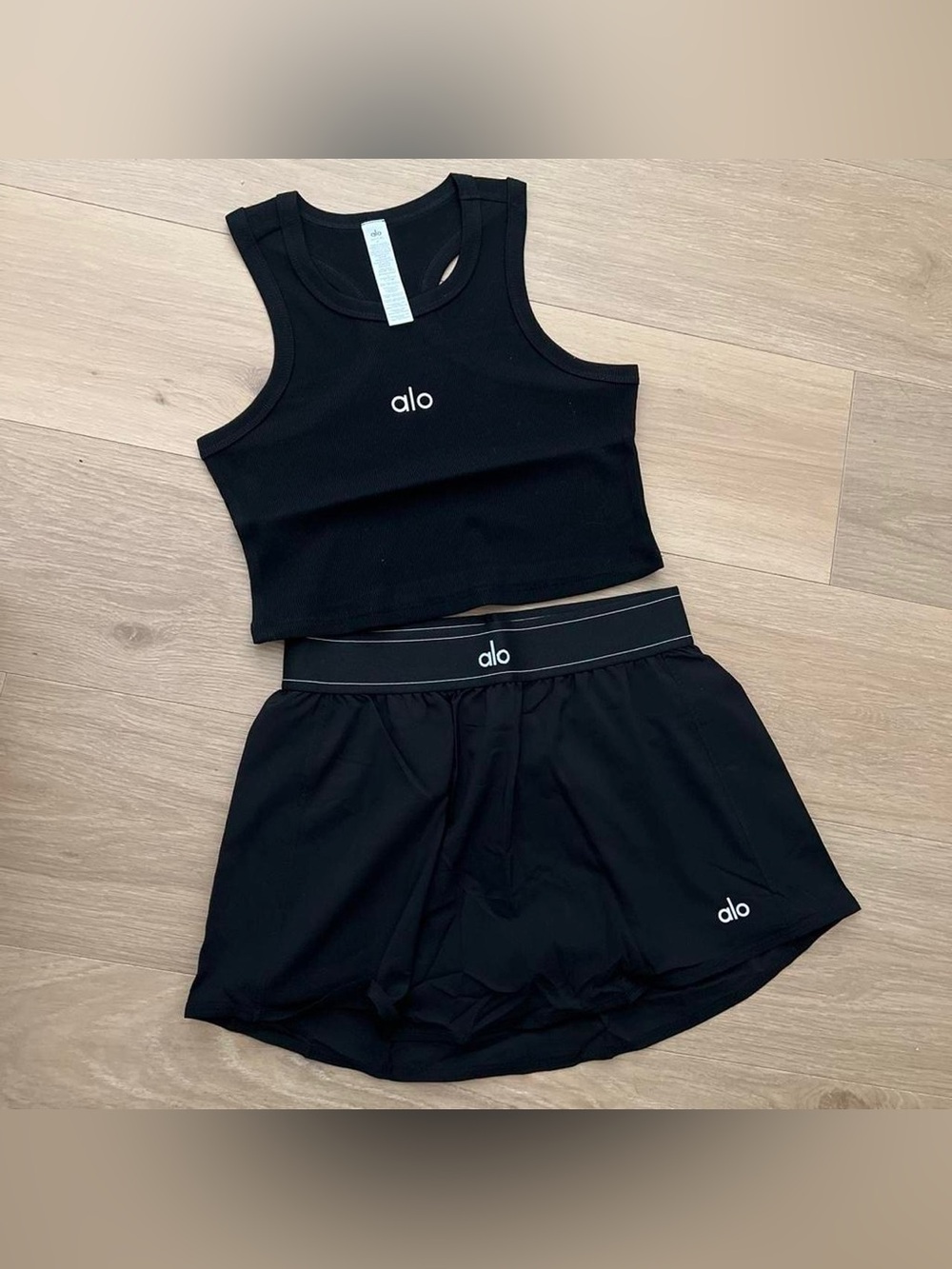 ALO Yoga Black Crop Tank & Skort Set - Women's Athletic Two-Piece